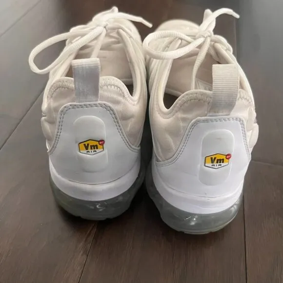Nike Air VaporMax Plus sneaker shoes