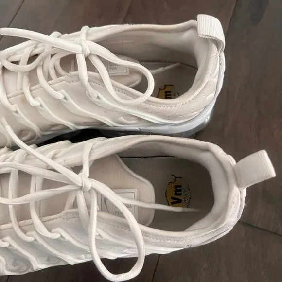 Nike Air VaporMax Plus sneaker shoes