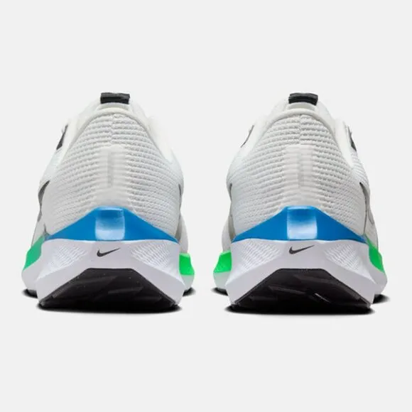 Nike Air Zoom Pegasus 40. Brand New. Mens Size: 11.