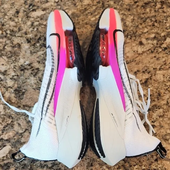 Nike Air Zoom Tempo Next% Flyknit White Hyper Violet