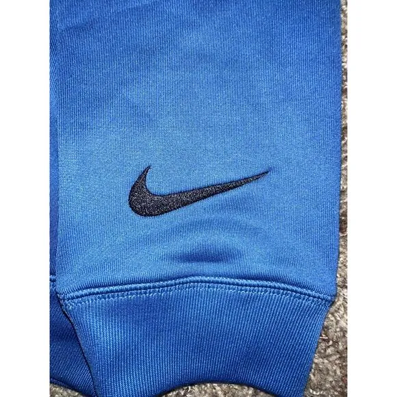 Nike Big Kids (Boy’s) Dri-Fit FC Libero Football Blue Hooded Sweatshirt