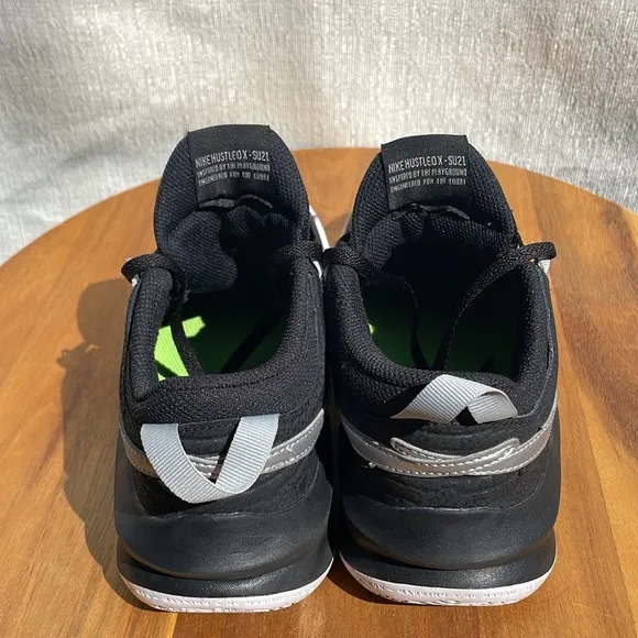 NIKE Big Kids’ Team Hustle D 10 Shoes - Black/ Metallic Silver/White Size 6Y