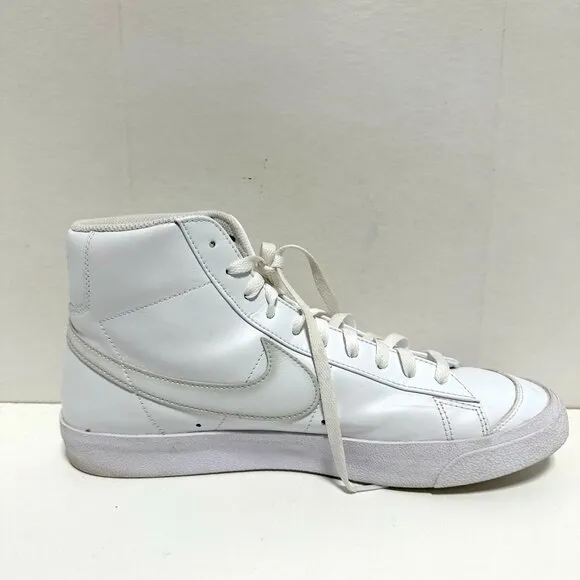 Nike Blazer Mid '77 Shoes