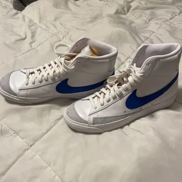 Nike Blazer Mid 77 Vintage White Game Royal Blue Limited Edition BQ6806-124
