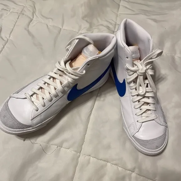 Nike Blazer Mid 77 Vintage White Game Royal Blue Limited Edition BQ6806-124