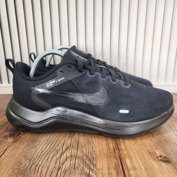 Nike Downshifter 12 DM0919-002 Men Sz 8 4E Wide Black Running Sneakers Shoes NEW