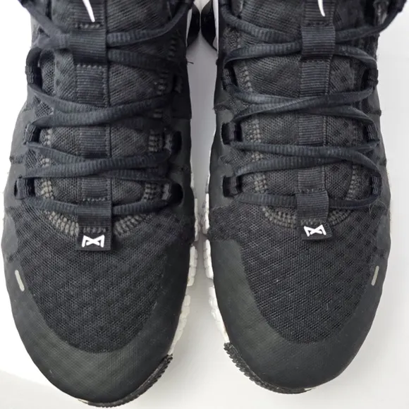 Nike Free Metcon 5 Mens Size 12 Athletic Shoes - Black/White
