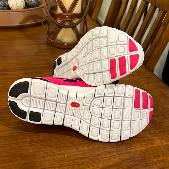 Nike Free Run  2 shoes sneakers 443816 019 new black Women’s Size 6.5