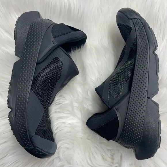 Nike Go FlyEase Low Womens Training Shoes Black DR5540-006 NEW Sz 7.5