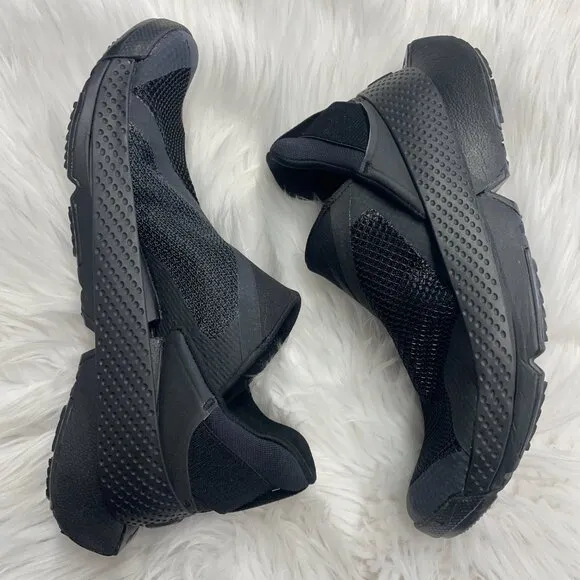 Nike Go FlyEase Low Womens Training Shoes Black DR5540-006 NEW Sz 7.5