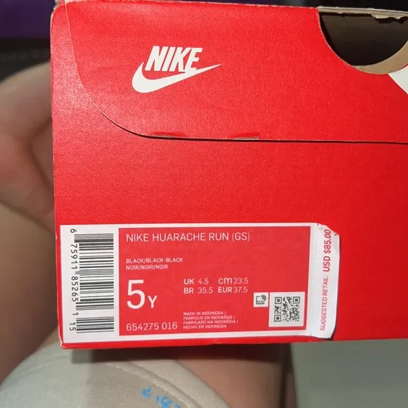 NIKE HUARACHES RUN (GS) 5y = 5 mens and 6.5 womens