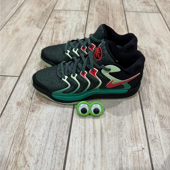 Nike Kevin Durant 17 Easy Money Sniper Black Green Red NEW Shoes Man’s Size