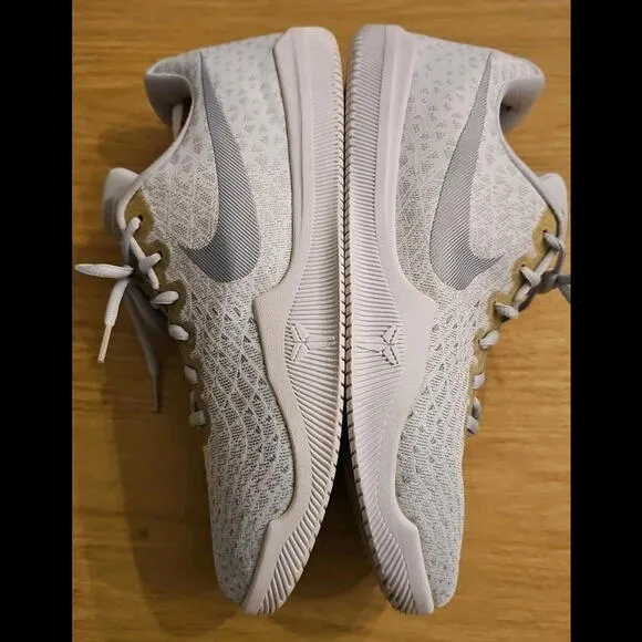 Nike Kobe Mamba Instinct Shoes Men's Size 10 Platinum White Rage 852473-100