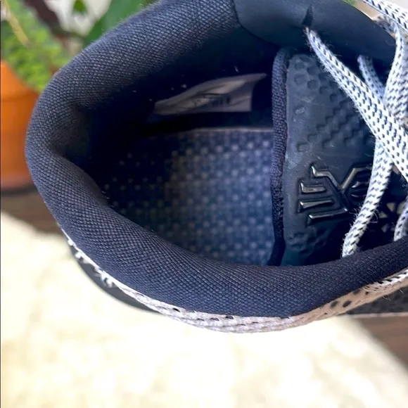 Nike Kyrie 1 BHM Black History