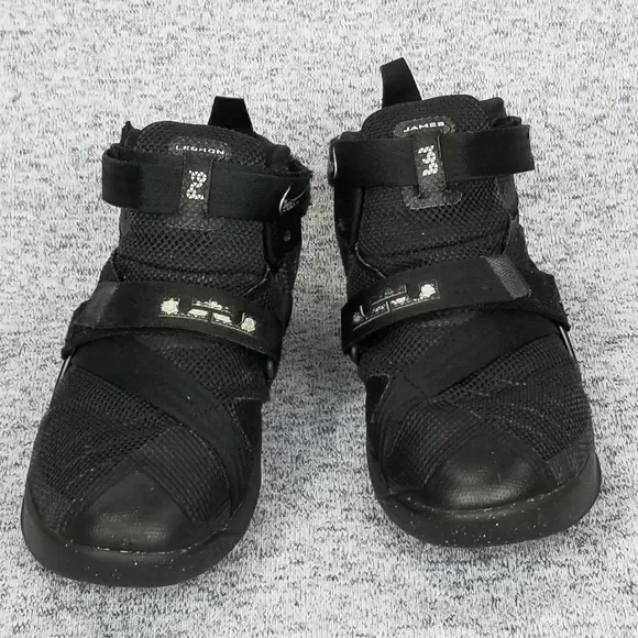 Nike Lebron Soldier Blackout Basketball Shoes!