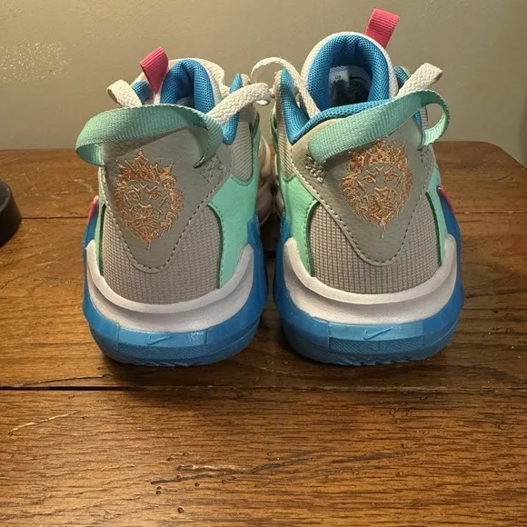 Nike Lebron Witness VII Training Basketball Shoes DQ8650-003 Size 4.5Y Drip Kids