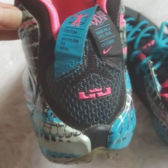 Nike Lebron XII 12 Black Pink Blue Basketball Shoes Sz 5Y Fit like a Womens 6.5
