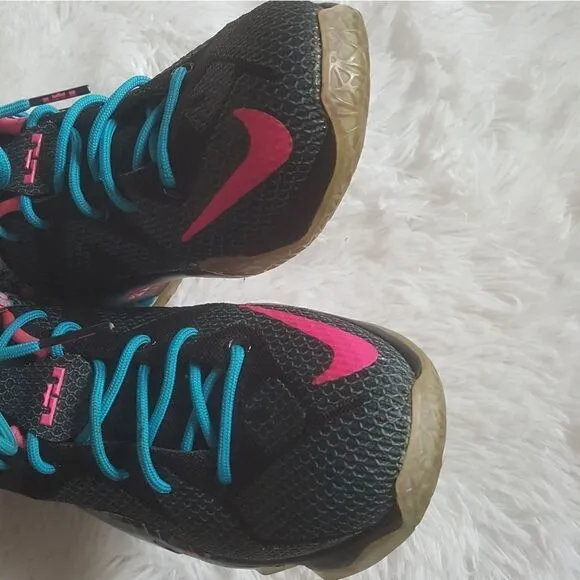 Nike Lebron XII 12 Black Pink Blue Basketball Shoes Sz 5Y Fit like a Womens 6.5