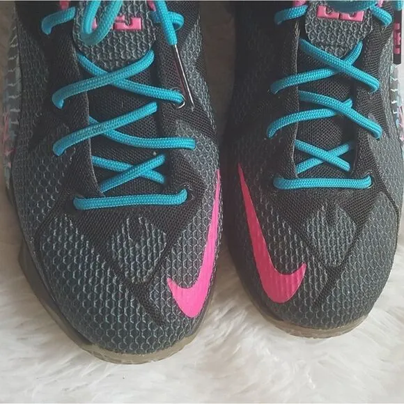 Nike Lebron XII 12 Black Pink Blue Basketball Shoes Sz 5Y Fit like a Womens 6.5