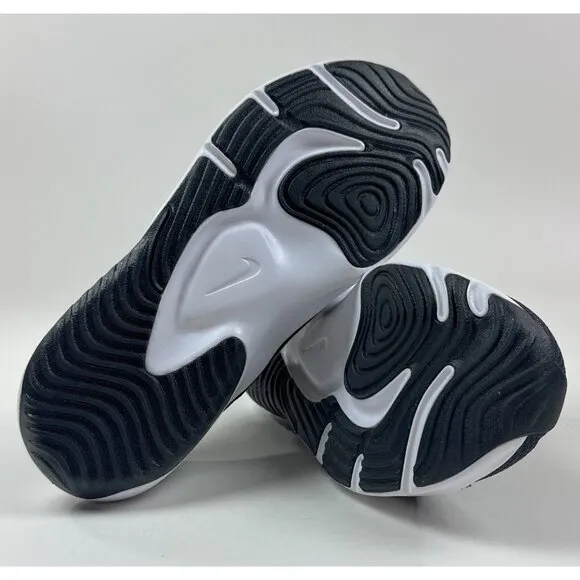Nike Legend Essential 3 NN Mens Size 8.5 Black White Athletic Shoes DM1120-001