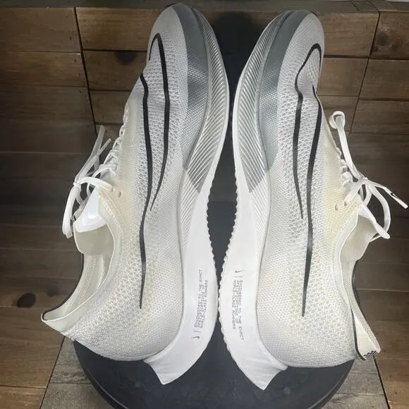 Nike Mens 14 ZoomX Streakfly Racing Shoes White/Metallic Silver/Black DJ6566-101