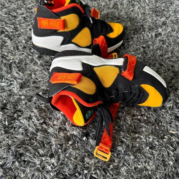Nike mens Air Raid Black and Orange Shoes