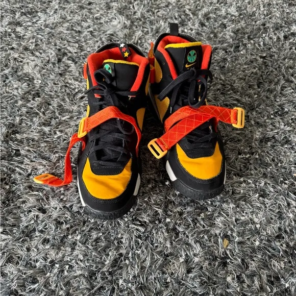 Nike mens Air Raid Black and Orange Shoes