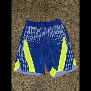 Nike Men's Dri-FIT ADV 20cm (approx.) Basketball Shorts Sample