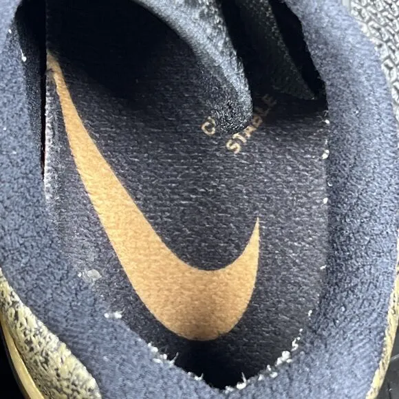 Nike Mens Size 7 Metcon 5 Cross Training Shoes AT3144-070 Black Metallic Gold