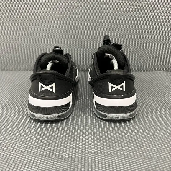 Nike Metcon 8 FlyEase Black Dark Smoke Mens Athletic Cross Training Shoe Sz 11.5