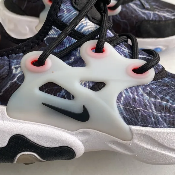 Nike React Presto shoes BQ4002-008