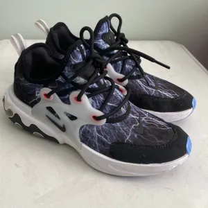 Nike React Presto shoes BQ4002-008