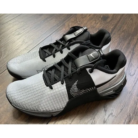 Nike Shoes Womens Size 9.5 Metcon 8 Premium Training Workout Gray DQ4681-100
