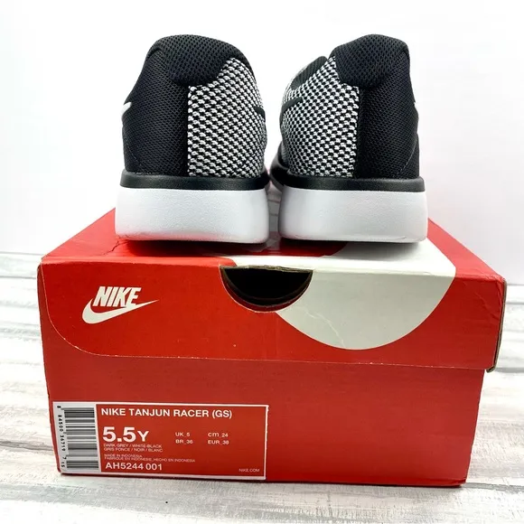 NIKE Tanjun Racer Black Sneaker NEW IN BOX Tennis Shoes Gray White Print 5.5Y