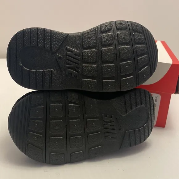 Nike Tanjun (TDV) Black Toddler Boy's Shoes - Size 5C NWB 818383-001
