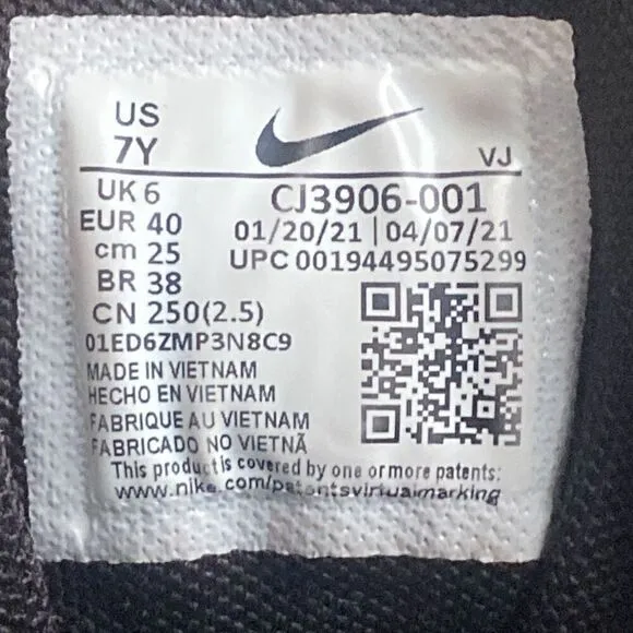 Nike Women's Air Max 95 Recraft GS Sneakers Athletic Shoes Triple Black Size 7Y