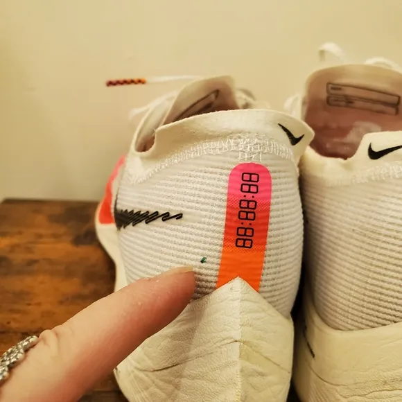 Nike ZoomX Vaporfly Next %2 Rawdacious Running Shoes Womens Size 8.5