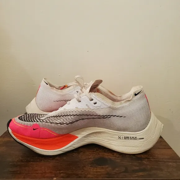 Nike ZoomX Vaporfly Next %2 Rawdacious Running Shoes Womens Size 8.5