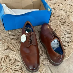 Nunn Bush men’s leather shoes, new in box, size 9 business oxford, gel cushion