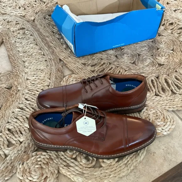 Nunn Bush men’s leather shoes, new in box, size 9 business oxford, gel cushion