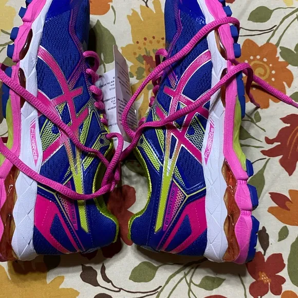 NWOB Asics women's running shoes gel surveyor 5 blue pink lime size 5 T6B9N