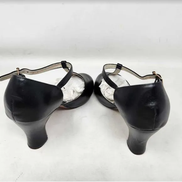NWOB women's 9W Capezio Chorus t-strap black dance character shoes 9 Wide