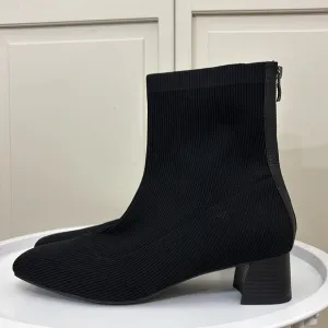 NWOB/NWOT Vivaia Zippered Square-Toe Water-Repellent Ankle Boots Marcella Sz 11