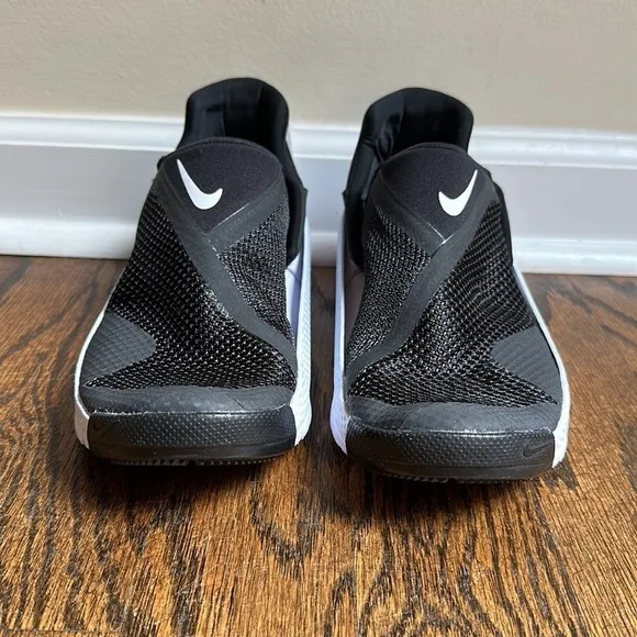 NWOT Nike Go FlyEase Easy On Off Shoes DR5540-002 Black White