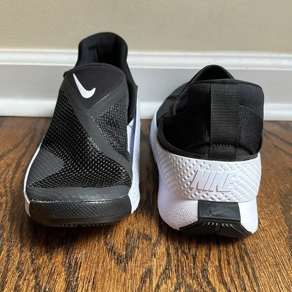 NWOT Nike Go FlyEase Easy On Off Shoes DR5540-002 Black White
