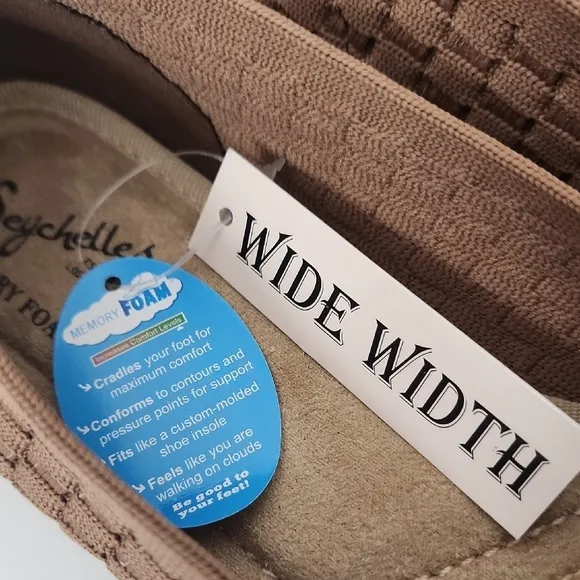 NWOT Seychelles Tan Woven Wide Memory form Flats Size 10