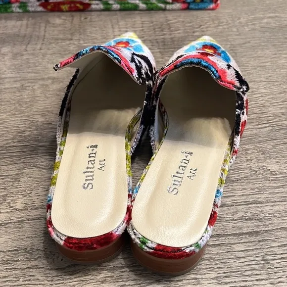 NWOT SILK VELVET IKAT MULES SIZE 38 handcrafted .Women's Silk Velvet Ikat Slides