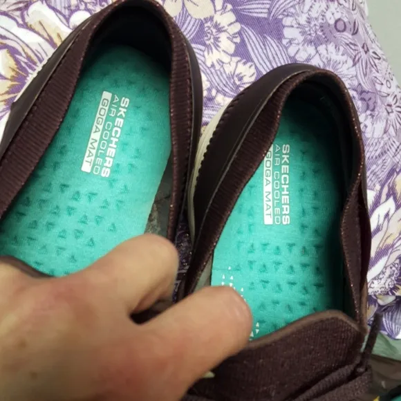 NWOT Women's Skechers purple shoes size 10.5
