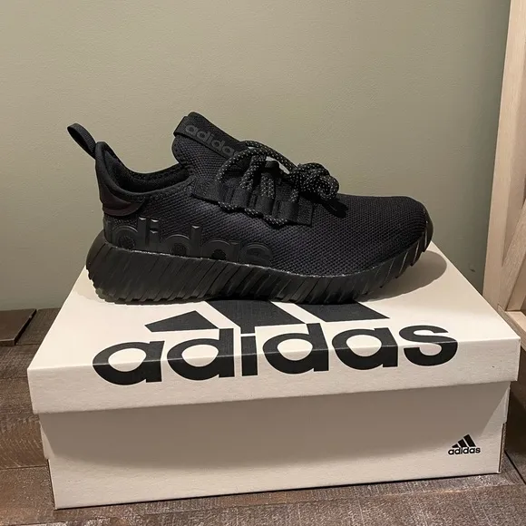 NWT Adidas Kaptir 3.0 Wide Shoes