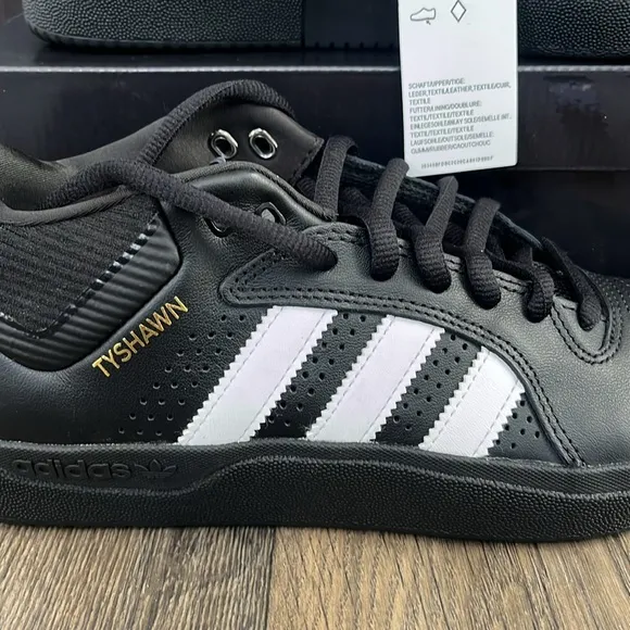 NWT Adidas Originals Tyshawn Remastered Men's Shoes - IG5270